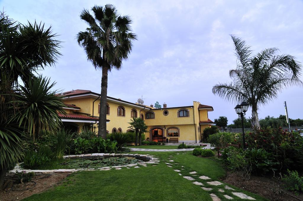 La Locanda Del Cavaliere Borgo Montello Exterior foto