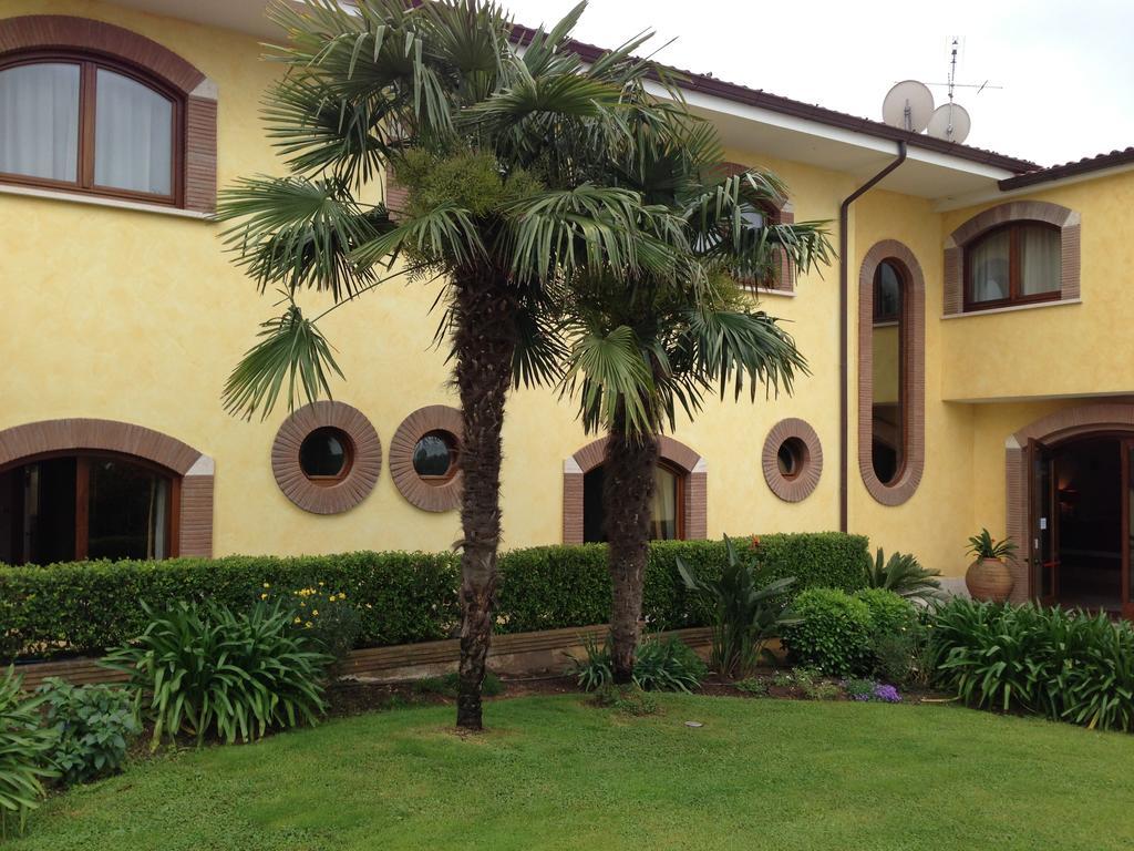 La Locanda Del Cavaliere Borgo Montello Exterior foto