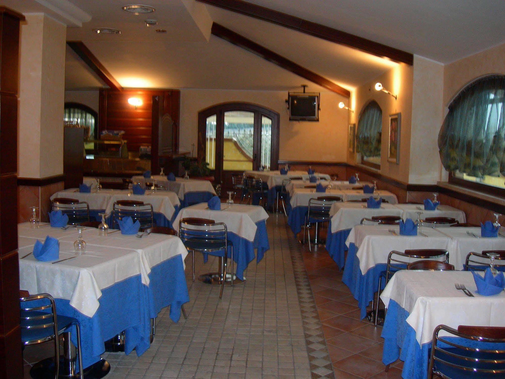 La Locanda Del Cavaliere Borgo Montello Exterior foto
