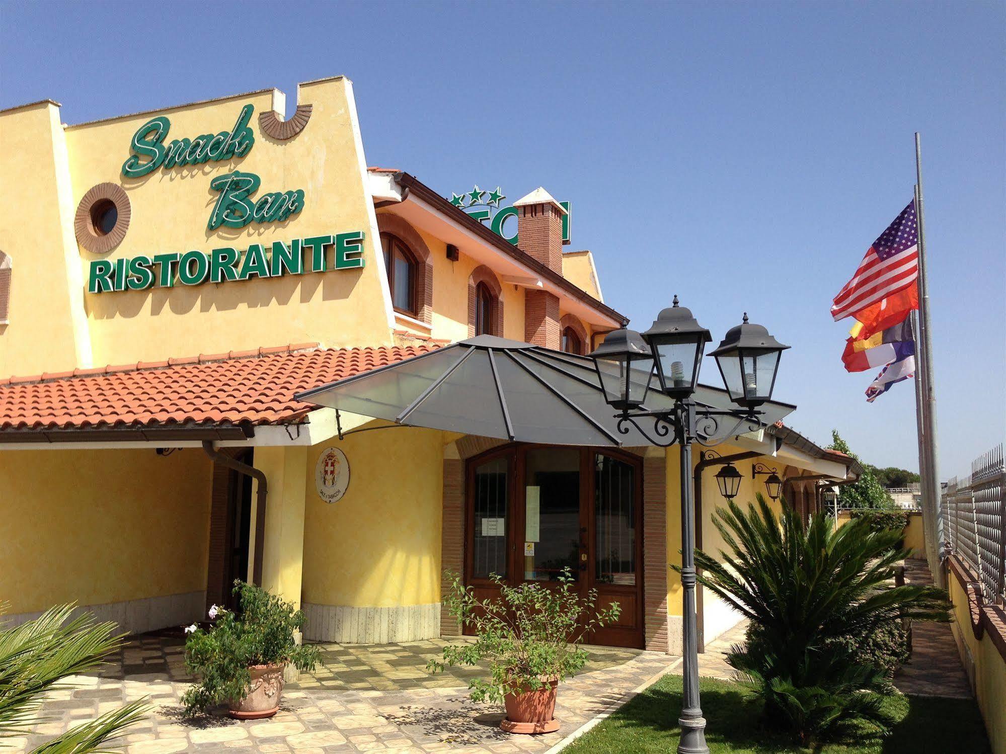 La Locanda Del Cavaliere Borgo Montello Exterior foto